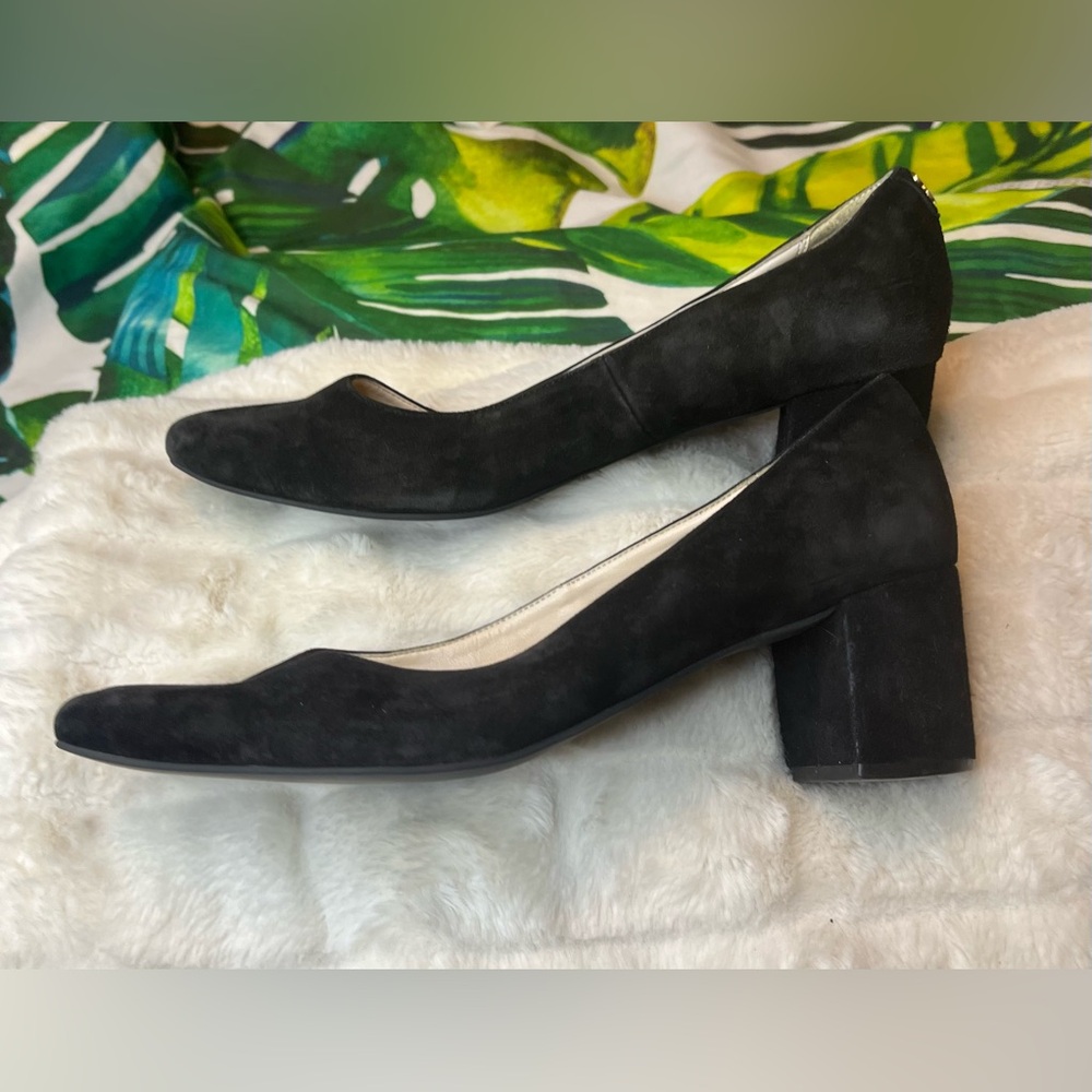 Cole Haan 9B Black Faded Suede Block Preppy City Work Round Toe NYC Classy Heels